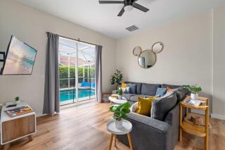 Game Room + Private Heated Pool + 8 MI to Disney - 8