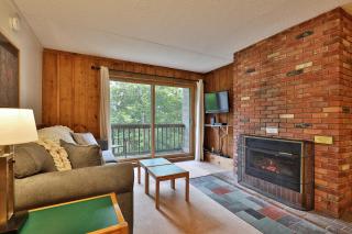 Whiffletree A5 - Hosted by J&M Vacation Properties - Close to Slopes - Shuttle - Summer Pool - Killington - 6