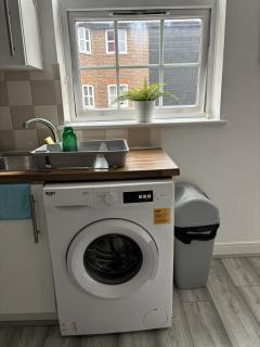 Newly refurbished 1 bed flat 7 mins from Luton airport - 5