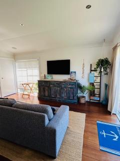 Coastal Hideaway - Full Linen Provided - South West Rocks - 2
