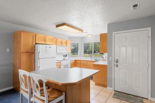 Tennis Building Condo #310 - 9