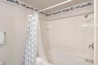 Tennis Building Condo #310 - Garden City - 3