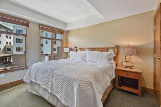 Unequalled Ski in Out Location Next to Gondola, Sundial 1Br, Pool, Hot tubs, Condo Nast Winner C216B - Park City - 1