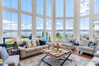 Sunrise Resort Room #106 - 1