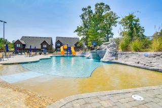 Table Rock Lake Home with Boat Slip, Near 76 Strip! - Branson - 0