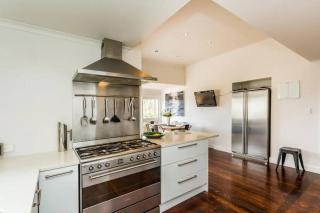 Luxury Home X Modern Living - Dunedin - 3