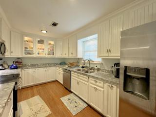 Sea Note Crystal Beach Home home - Crystal Beach - 1
