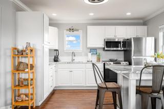 Amberjack Bayside Home home - Crystal Beach - 5