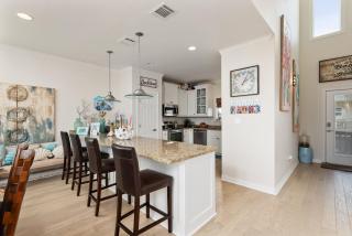 Top Shelf Crystal Beach Home home - Crystal Beach - 3