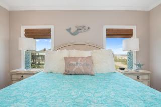 Top Shelf Crystal Beach Home home - 3