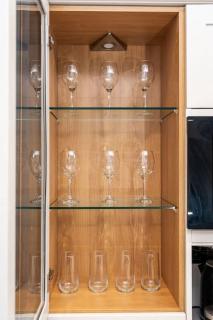 Stunning 3 Bedroom Apartment Great Location - Walkley - 6