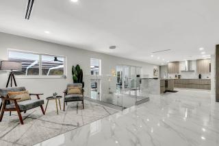 Villa Oasis with Heated Pool,Sauna, BBQ and Pool Table - Pinecrest - 1