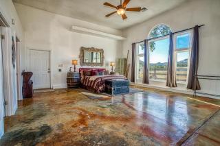 Soul Whispering Ranch Retreat - Upper Lake - 6