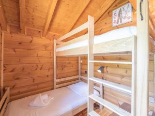 Chalet de luxe 178m2, aux pieds des pistes avec hammam et salle de jeux - FR-1-645-77 - Huez - 2