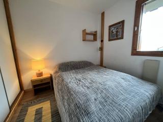 Appartement Chaleureux à Méribel - 2 Chambres, Balcon et Départ Skis aux Pieds, WIFI - FR-1-355-267 - Les Allues - 5