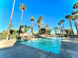 Desert Falls Getaway, Pets OK, Heated Pool and Spa,Golf - Palm Desert - 6