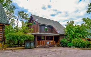 Lucky Enough - Pigeon Forge - 6