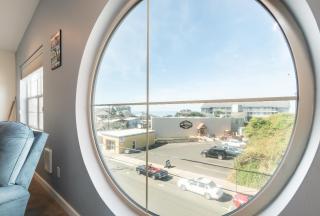 Newly Remodeled Family Friendly Ocean View - Oceanic Mirage - Newport - 7