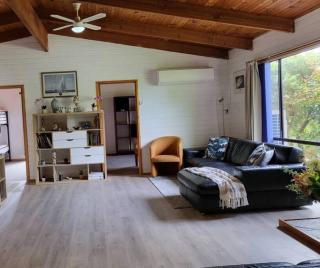 Ocean Breeze - Sleeps 12 - Pet Friendly - Scamander - 6