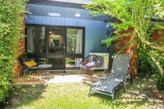 Cedar Holiday Units - Apartment 4 - Bright - 7