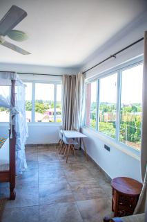 Wendy's Penthouse Diani - 2