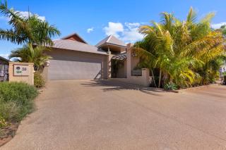 28 Kestrel Place - Pool and Jetty 15m - Exmouth - 0