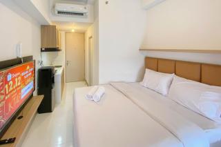 Relaxing and Cozy Studio Tokyo Riverside PIK 2 Apartment By Travelio - Rawalembang - 7