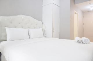 Simply and Cozy Living Studio at Tokyo Riverside PIK 2 Apartment By Travelio - Rawalembang - 8
