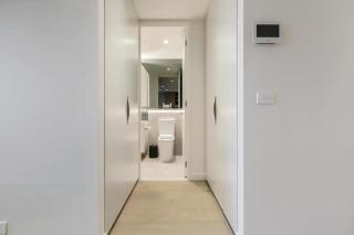 Marker Modern Vintage Pad Near Factory Outlets - 1