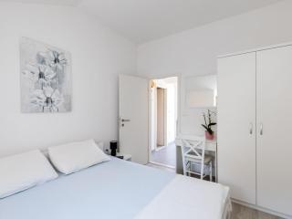 Apartments Katarina - Two-Bedroom Apartment 4 Adults - Izme u Ribnjaka Street no 1 - #3 - Dubrovnik - 3