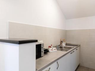 Apartments Katarina - Two-Bedroom Apartment 4 Adults - Izme u Ribnjaka Street no 1 - #3 - Dubrovnik - 7