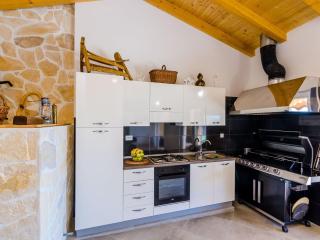 Villa Mateo - Three Bedroom Apartment with Terrace and Private Pool - Vodovada - 9
