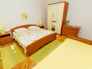 Apartments Ivana TR - One Bedroom Apartment with Terrace A3 - Trogir - 3