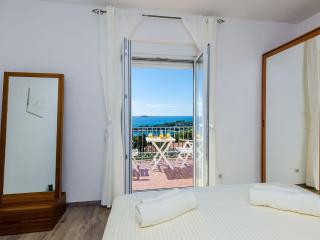 Apartments Knego - One Bedroom Apartment with Balcony and Sea View - Mlini - 1
