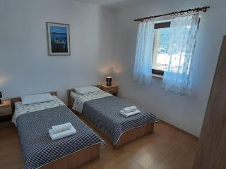 Apartment Classic Kor ula - Two Bedroom Apartment with Terrace and Sea View - Korčula - 7