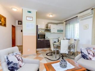 Apartments Nicol - Two-Bedroom Apartment with Terrace and Sea View - 0