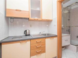 Apartments Antonio - Studio with Balcony 2 1 - 5 - Tučepi - 7