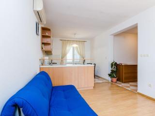 Apartment & Rooms Villa Katarina - One Bedroom Apartment with Terrace and Sea View - Banići - 8