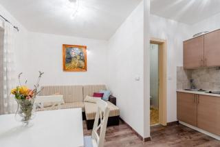 Apartments Villa Kameja - One Bedroom Apartment with Balcony and Nature Reserve View Zeleni - 9