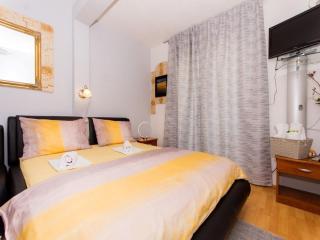 Villa Stil - One Bedroom Apartment with Balcony and Sea View 104 Luxsor - Trogir - 5