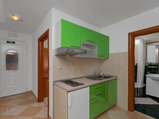 Apartments Villa Juric - One Bedroom Apartment with Balcony - 3 - Baška Voda - 7