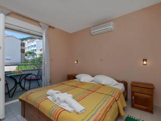 Apartments Villa Juric - One Bedroom Apartment with Balcony - Baška Voda - 4