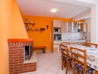 Apartments Plavac Mali- Three Bedroom Apartment with Terrace and Sea View - Potomje - 4