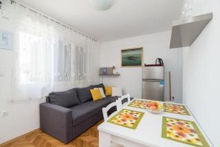Apartments Natasa- One Bedroom Apartment with Terrace A2 - ST - Supetar - 9