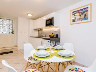 Apartment Domix - Two Bedroom Apartment - 8