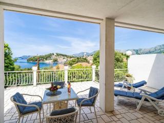 Apartments & Rooms Mara & Petrunjela - Two Bedroom Apartment with Terrace and Sea View - Cavtat - 0