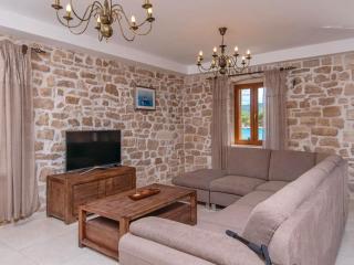 Holiday Home Lovi te-Three Bedroom Holiday Home with Pool and Sea View - Lovište - 8