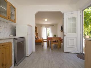 Seafront Apartment Dana - Two Bedroom Apartment with Terrace and Sea View - 7