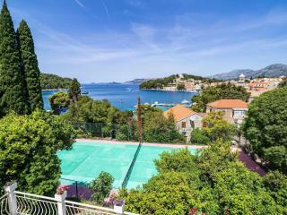 Apartments & Rooms Mara & Petrunjela - One Bedroom Apartment with Garden - Cavtat - 0