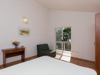 Villa Dubravka - Superior Studio Apartment with Balcony and Sea View Apartman 3 - 0